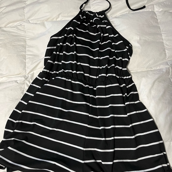 Romper jackpot!!!!! 5 rompers slightly used. Great condition and very flattering - Picture 1 of 5